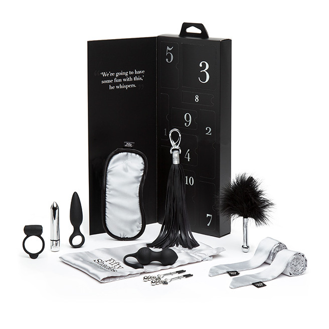 Coffret Coquin : Jeu Bondage Kit BDSM Noir et Violet 8 pièces