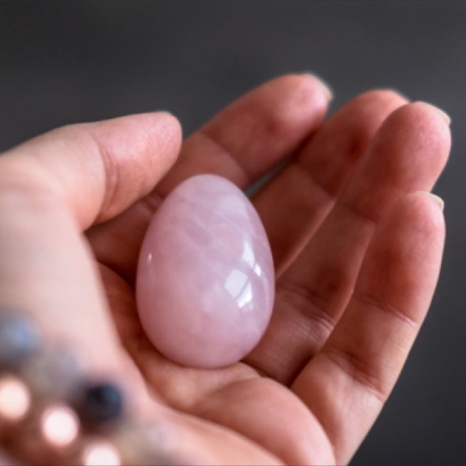 La Gemmes - Set de 3 Oeufs de Yoni en Quartz Rose (L-M-S) La Gemmes - Set de 3 Oeufs de Yoni en Quartz Rose (L-M-S)